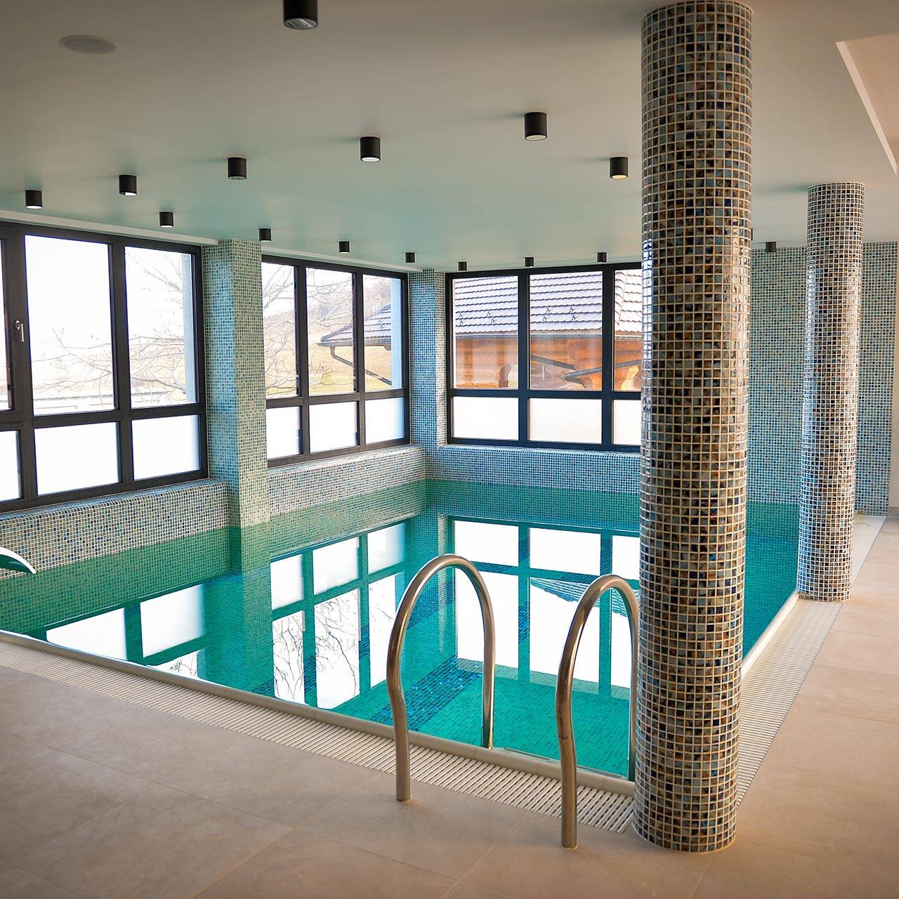 zona spa piscina Pisicina Interioara pensiune La Valtoare Gura Raului Marginimea Sibiului